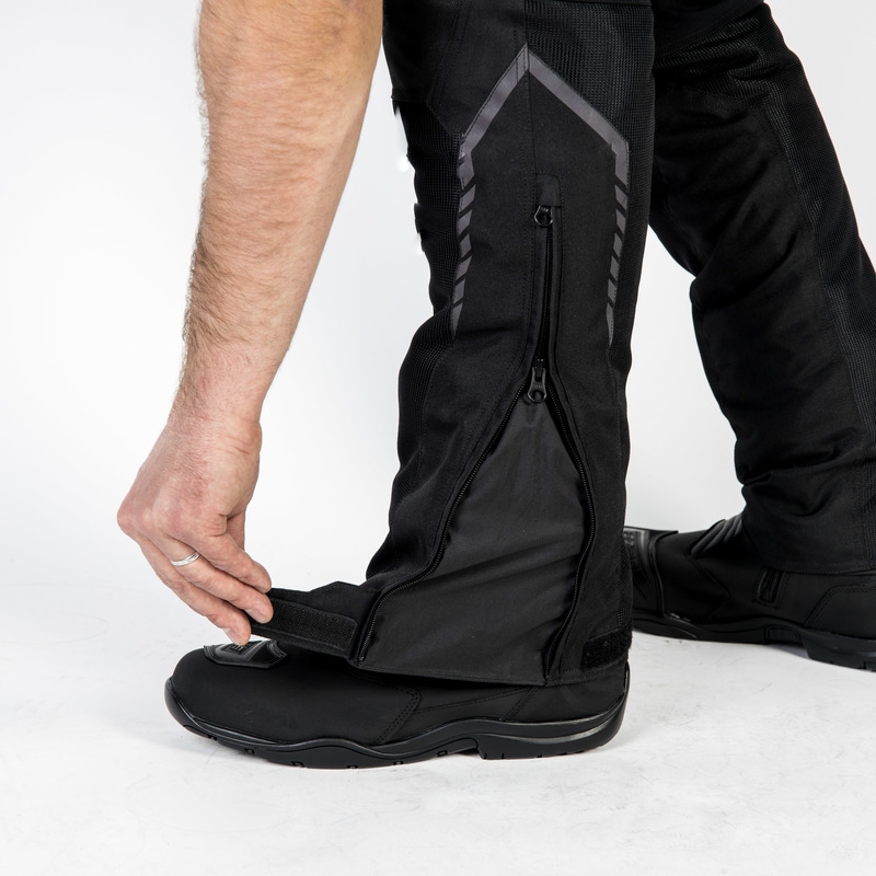 Ozone Flow Schwarze Motorradhosen Ausverkauf
