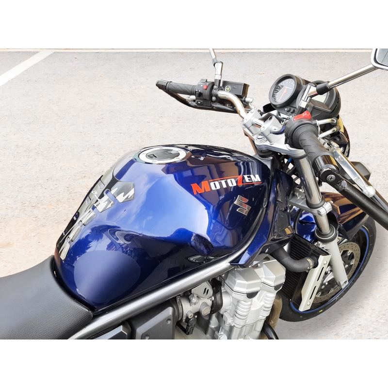 MotoZem Logo-Aufkleber weiß