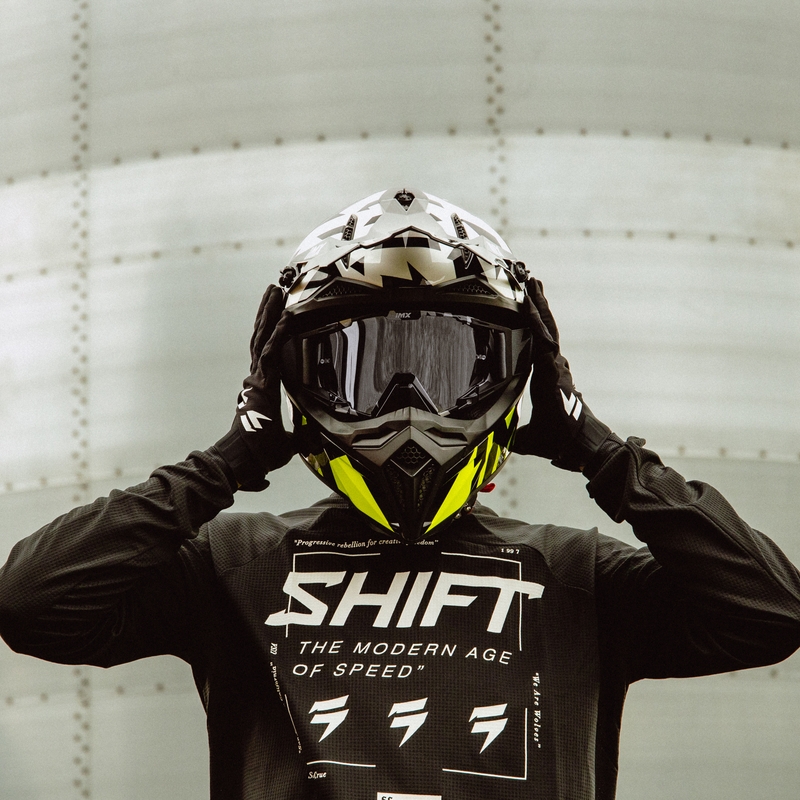 Motocross Helm iMX FMX-02 schwarz-weiß-fluo gelb