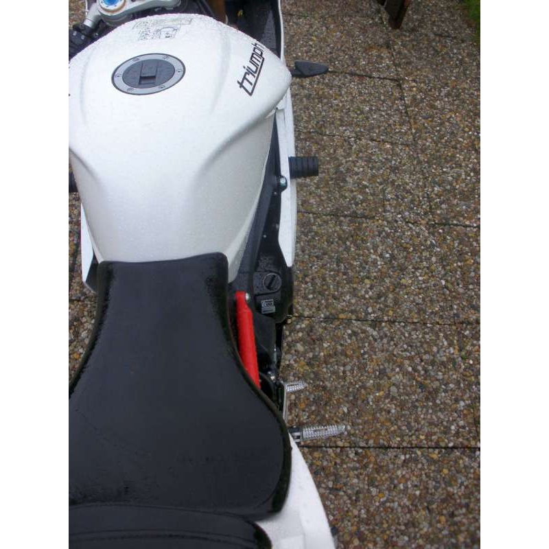Triumph DAYTONA, Street triple 675 (-12) Pfeil