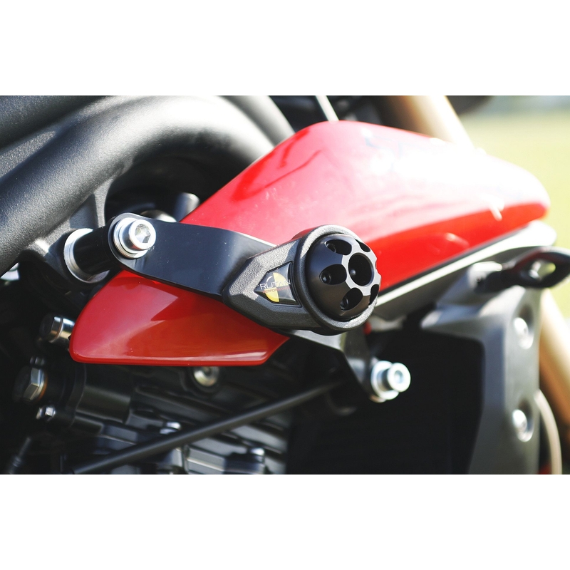 Triumph SPEED TRIPLE 1050 (11-) Klassiker