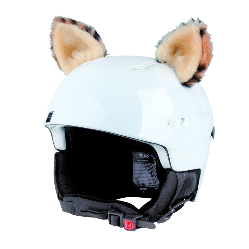 Ohren auf dem Helm des Luchses
