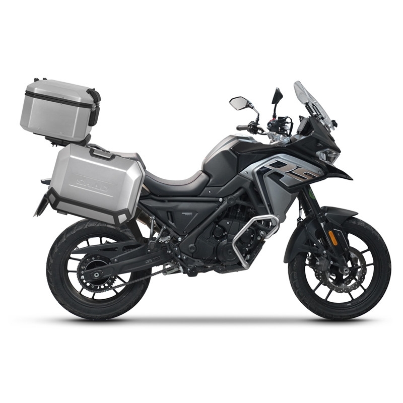 Complete set of aluminum cases SHAD TERRA, 37L topcase + 36L / 36L side cases, including mounting kit and plate SHAD Voge 650DS / 650DSX