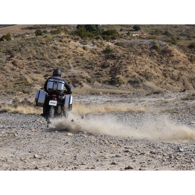 Complete set of aluminum cases SHAD TERRA, 37L topcase + 36L / 47L side cases, including mounting kit and plate SHAD MOTO GUZZI V 85 TT