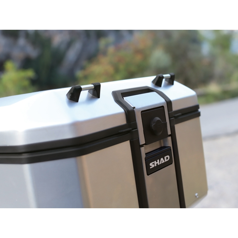 Complete set of aluminum cases SHAD TERRA, 37L topcase + 36L / 36L side cases, including mounting kit and plate SHAD Voge 650DS / 650DSX