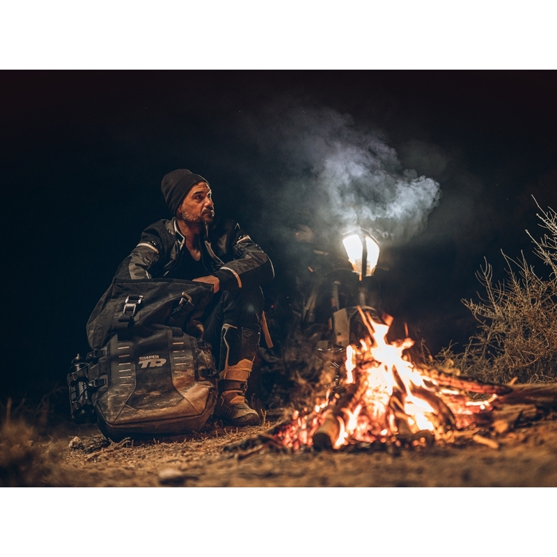 Complete set of SHAD TERRA TR40 adventure saddlebags and SHAD TERRA BLACK aluminium 48L topcase, including mounting kit SHAD KTM Super Adventure 1290 (R, S)