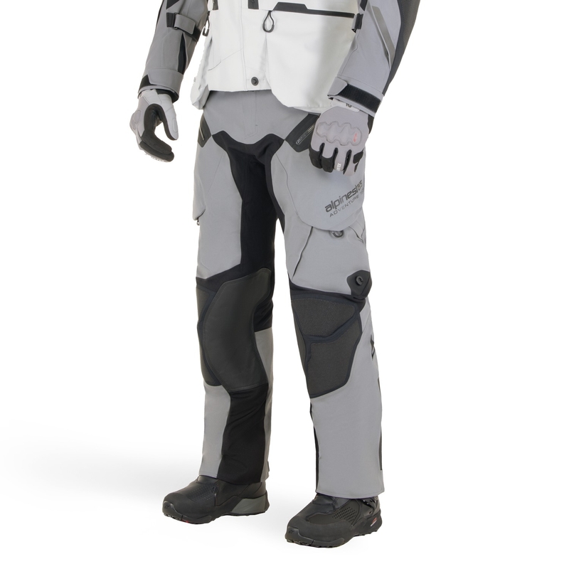 Alpinestars Boulder Gore-Tex Grau-Schwarze kurze Motorradhose