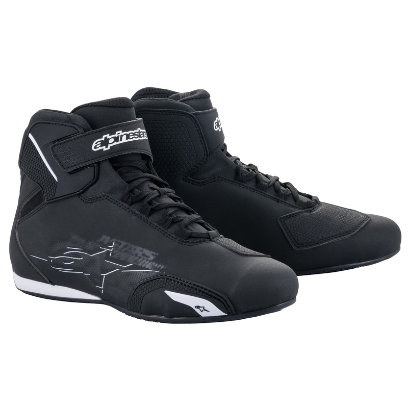 Alpinestars Sektor Motorradstiefel schwarz und weiß