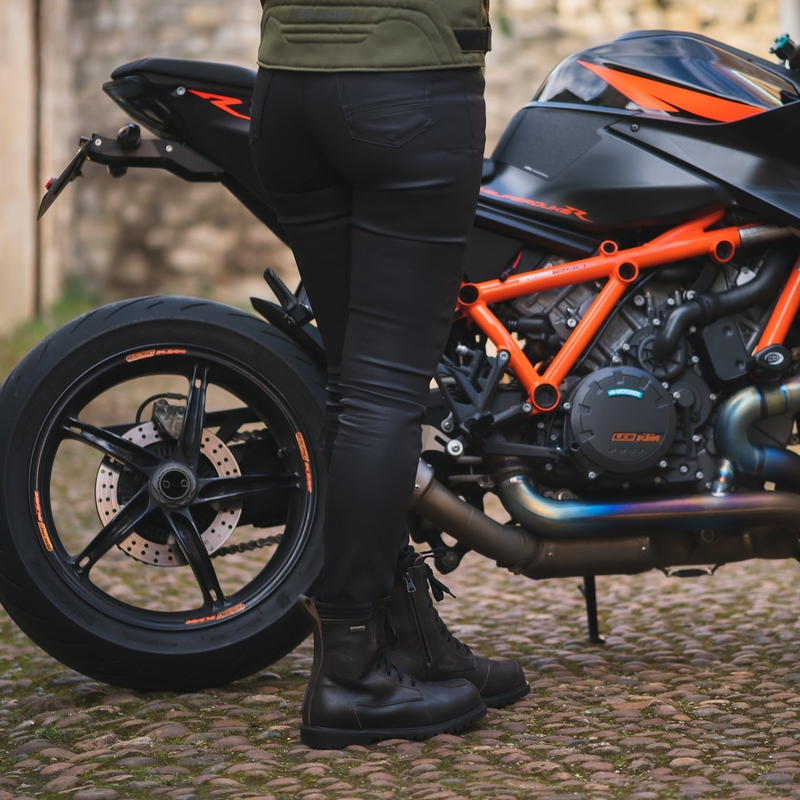 Oxford Original Approved Waxed Jeggins AA Kurz geschnittene Motorradjeans für Damen in Schwarz