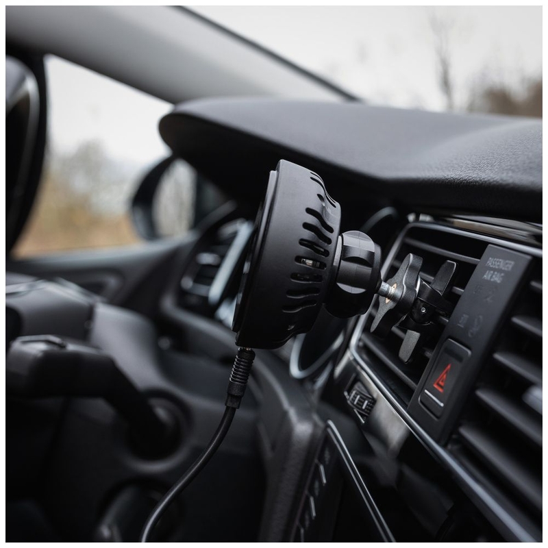 Halterung mit kabellosem Laden und aktiver Kühlung FIXED MagCool mit MagSafe-Befestigung schwarz 15W