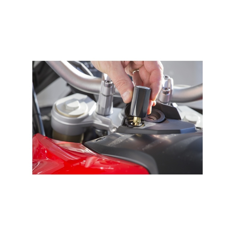 DIN-Adapter von kleiner Motorradsteckdose auf Auto-Steckdose