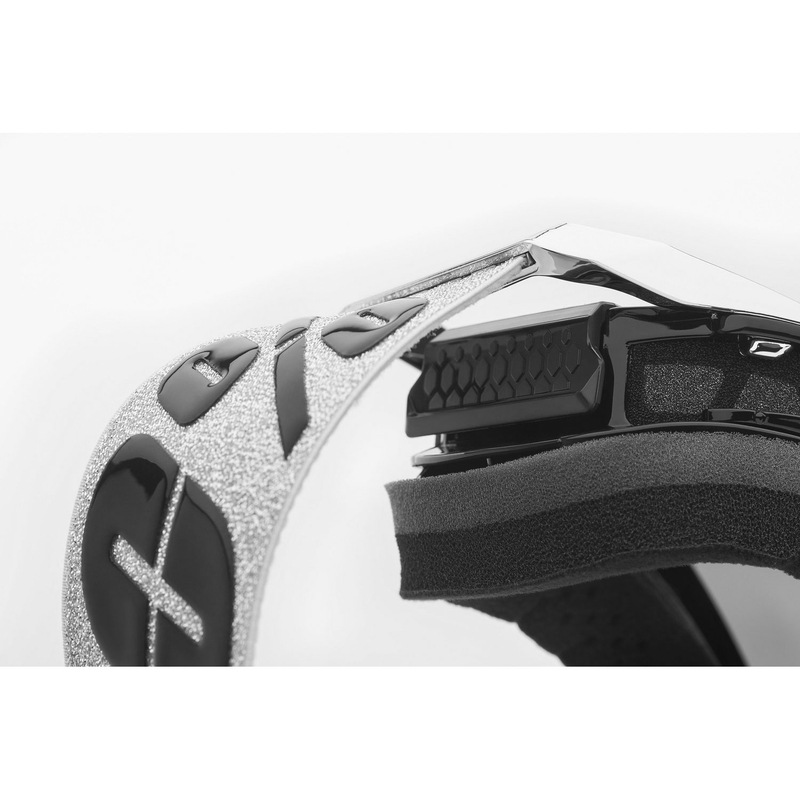 Motocrossbrille 100% ARMEGA Atac mit silbernem Plexiglas