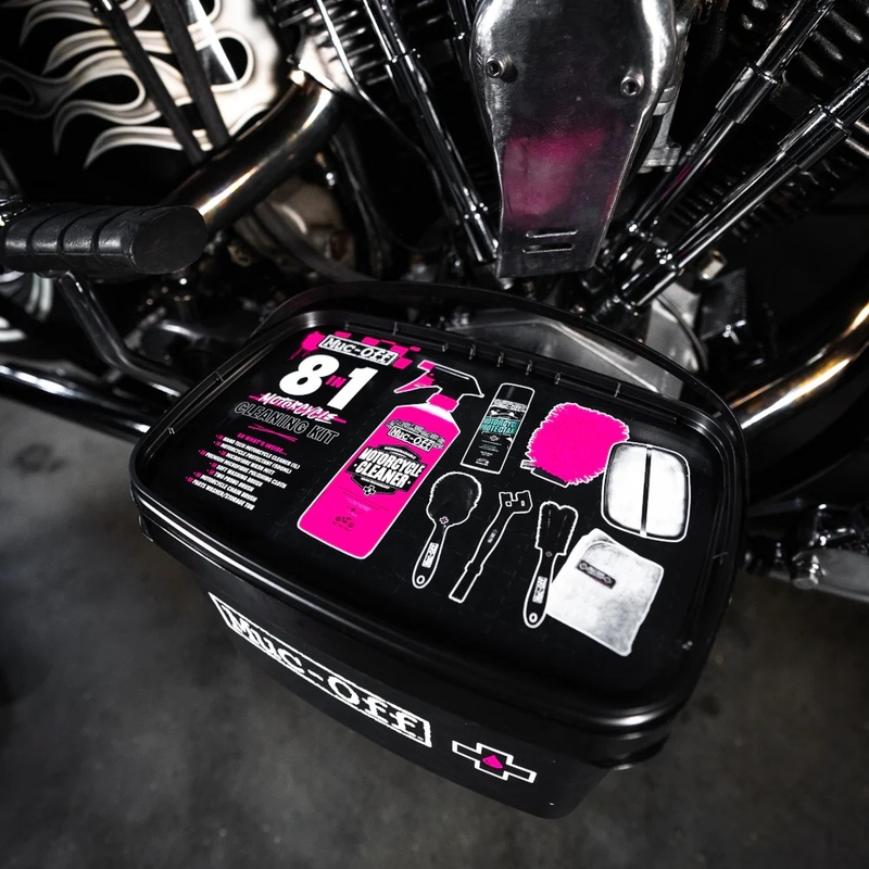 Motorcycle 8 in 1 Kit MUC-OFF