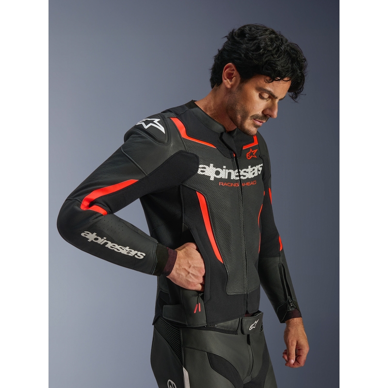 Alpinestars GP Force V2 Airflow Motorradjacke aus Leder, schwarz-fluoreszierend rot-weiß