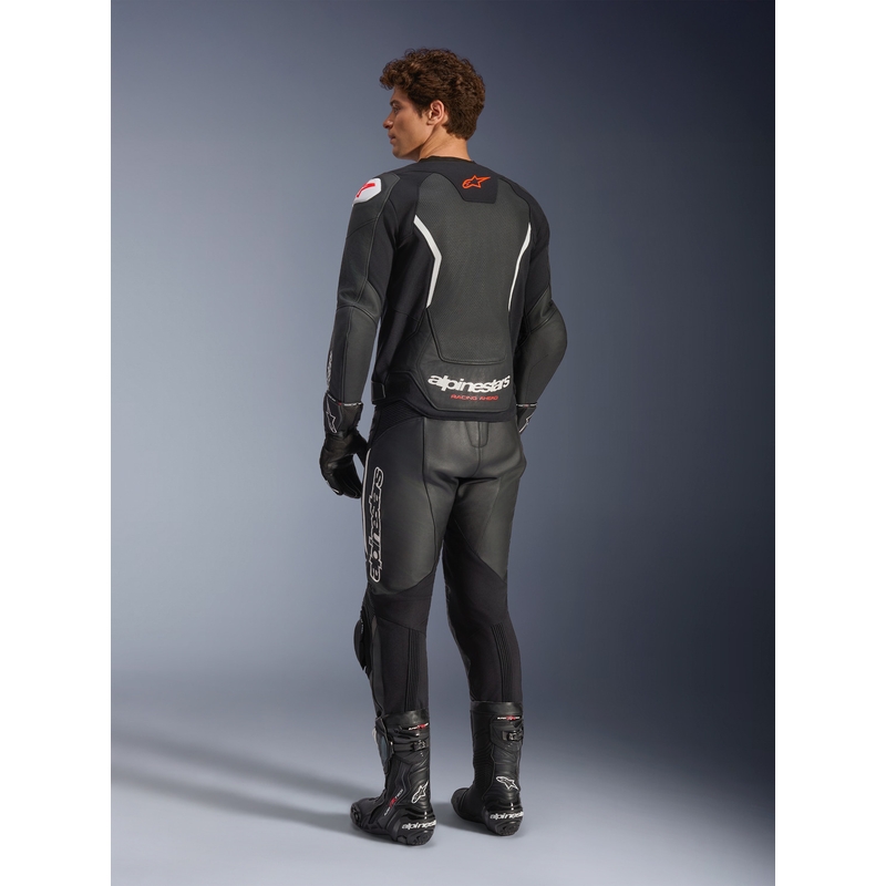 Alpinestars GP Force V2 Airflow Motorradjacke aus Leder, schwarz-weiß