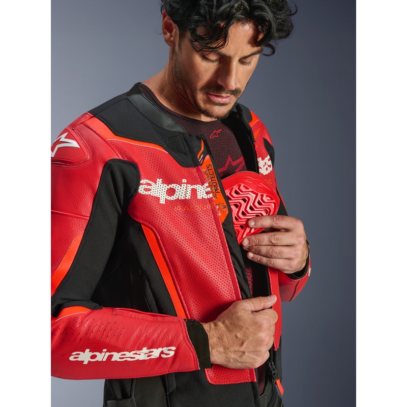 Alpinestars GP Force V2 Airflow Motorradjacke aus Leder, fluoreszierend rot-schwarz-weiß
