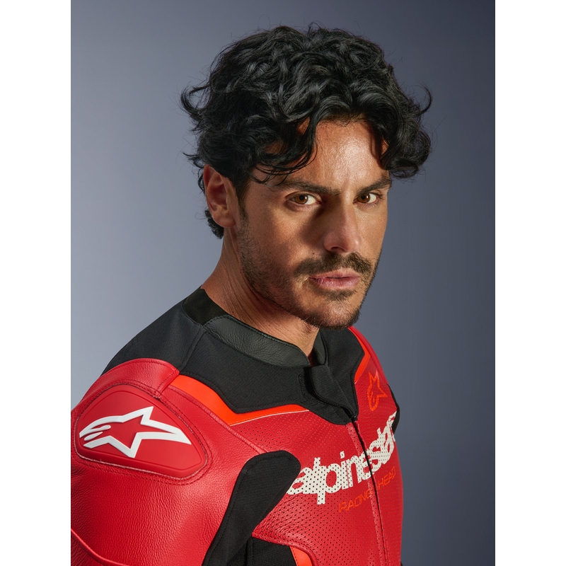 Alpinestars GP Force V2 Airflow Motorradjacke aus Leder, fluoreszierend rot-schwarz-weiß