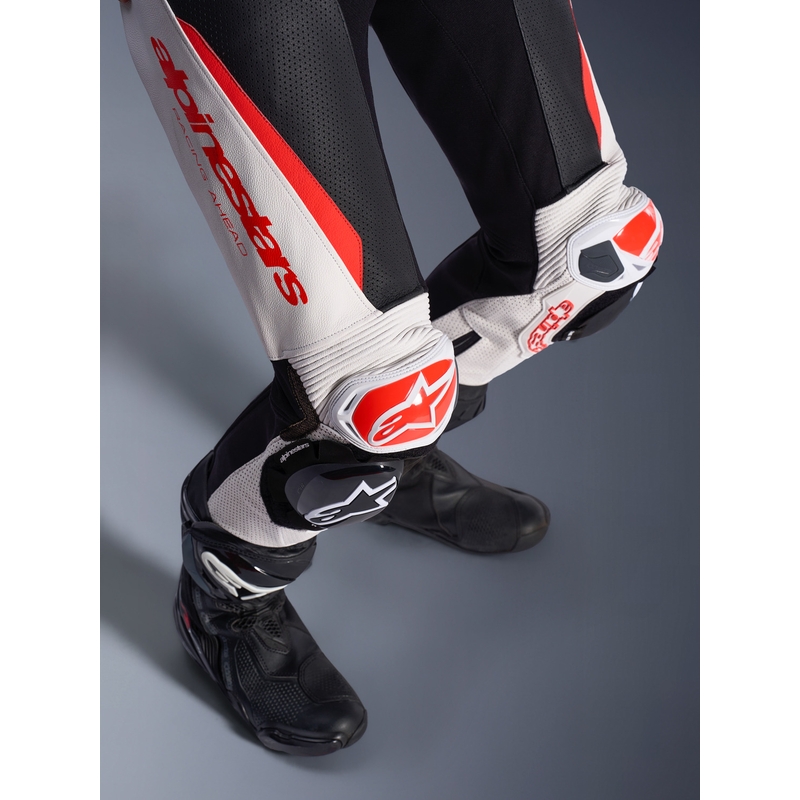 Alpinestars Stella GP-R7 Damen-Motorradkombi aus Leder, einteilig, weiß-fluoreszierend rot-schwarz