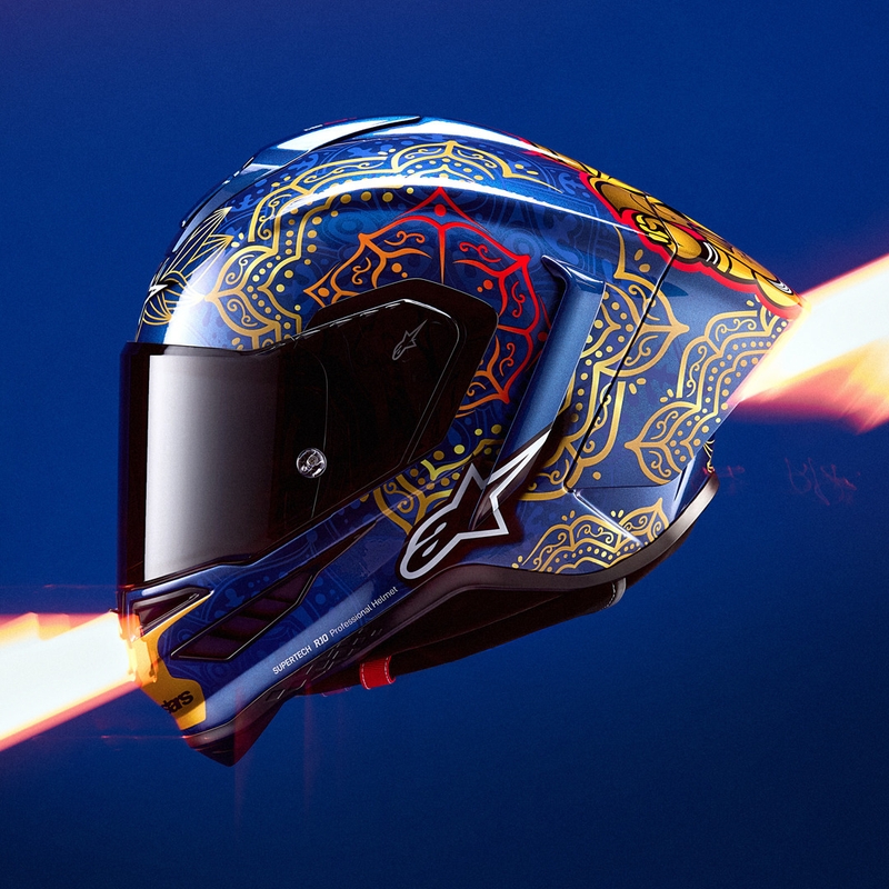 Alpinestars Supertech R10 Marthainator Limited Edition Integralhelm, limitiert von JORGE MARTIN, Modell Blue Pearl, Gold Red