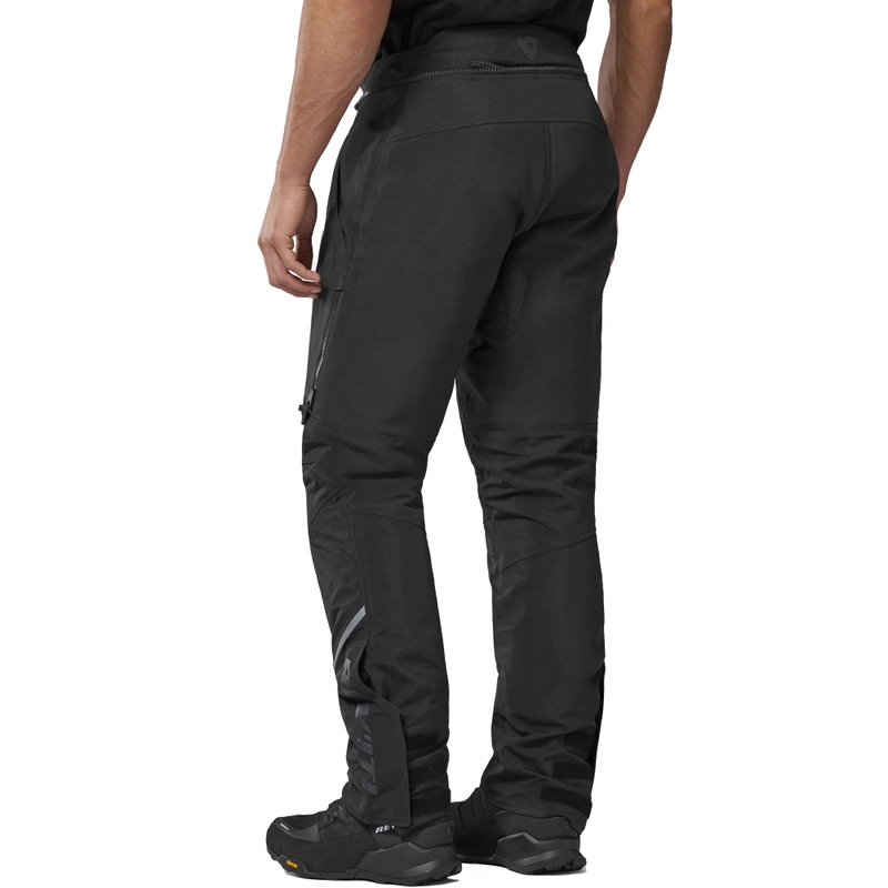 Revit Fractal H2O Kurze Motorradhose Schwarz